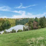 Comfortable In Ovifat Near Lift וואימס